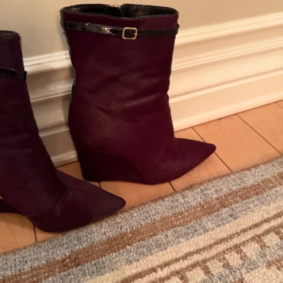 BURBERRY size 39.5 wine heritage texture walsingham 105 wedge ankle boot - Picture 6 of 16